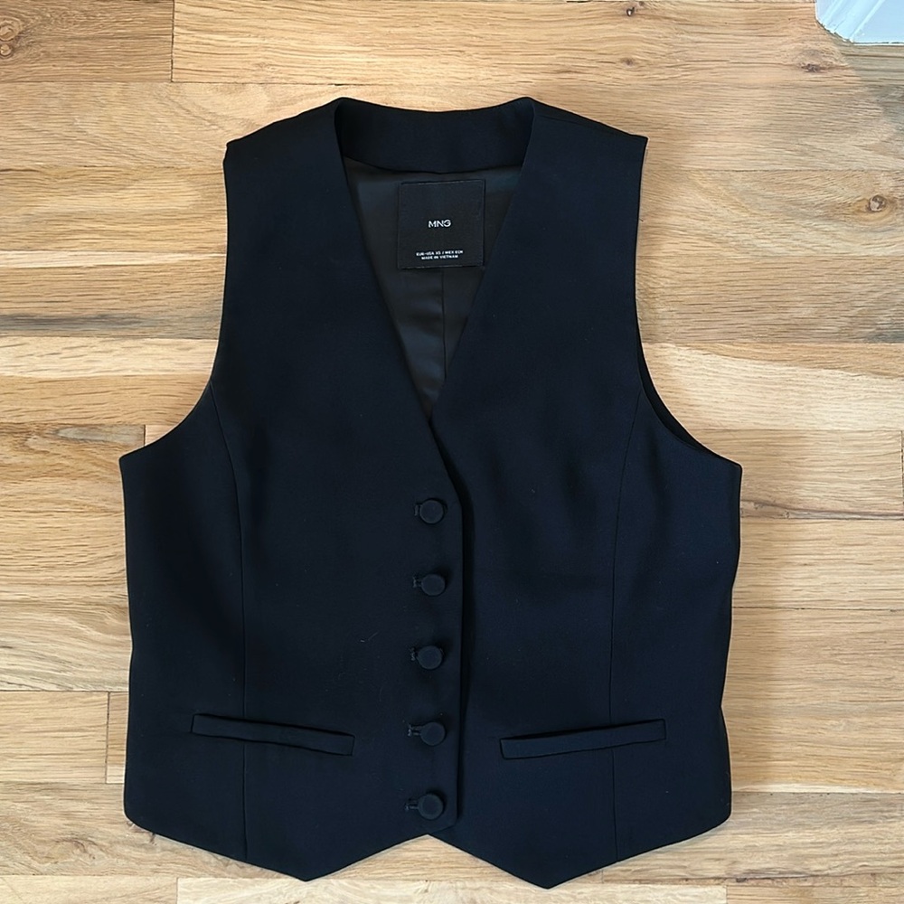 Mango black vest XS